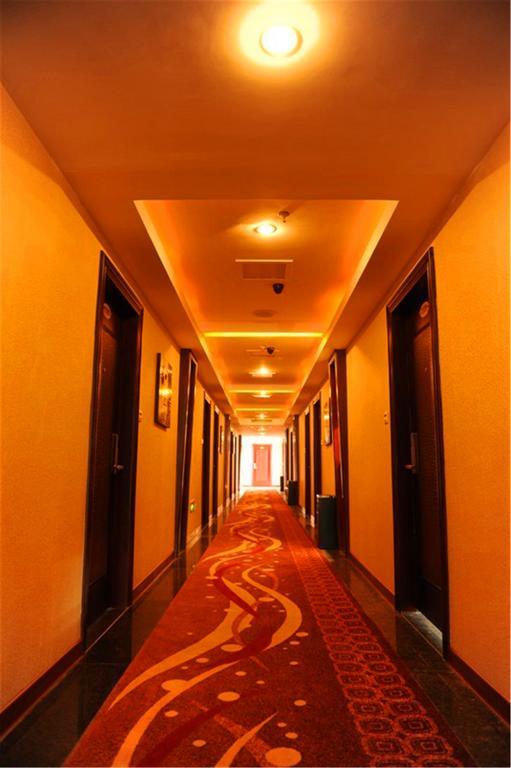 Xiamen Wanjia Oriental Hotel Exterior photo