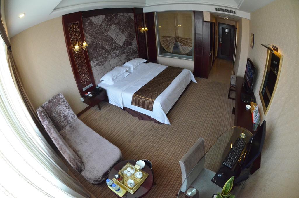 Xiamen Wanjia Oriental Hotel Room photo