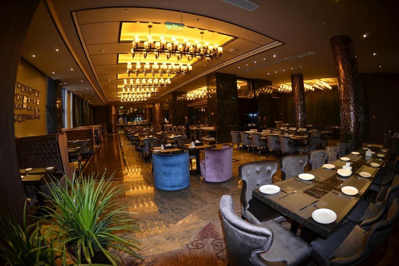 Xiamen Wanjia Oriental Hotel Exterior photo